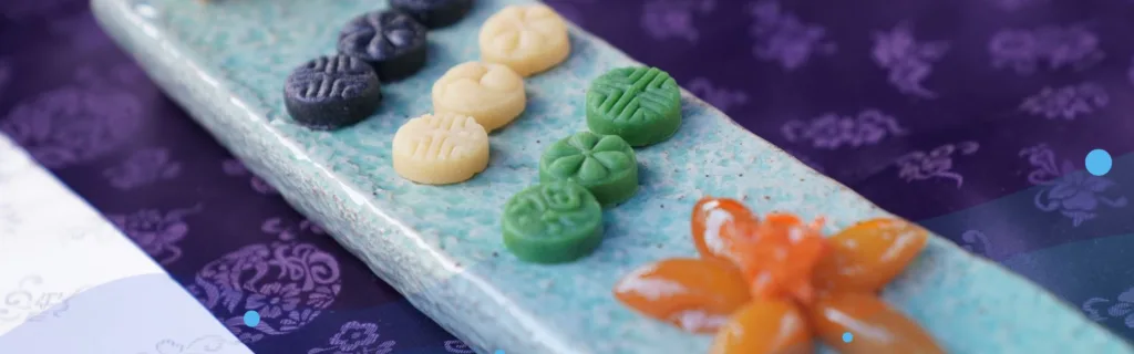 Happy 추석! Koreas Harvest Festival - Chuseok foods Hangwa (한과)